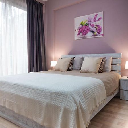 Gg Home - Cozy 2-Bedroom Apartment On Givi Kartozia ティビリシ エクステリア 写真