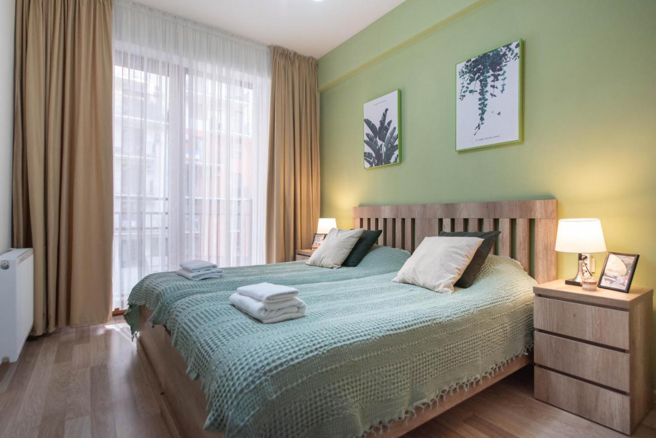 Gg Home - Cozy 2-Bedroom Apartment On Givi Kartozia ティビリシ エクステリア 写真