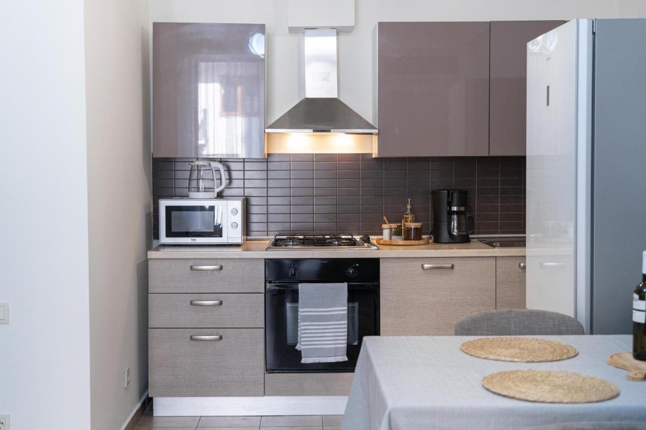 Gg Home - Cozy 2-Bedroom Apartment On Givi Kartozia ティビリシ エクステリア 写真