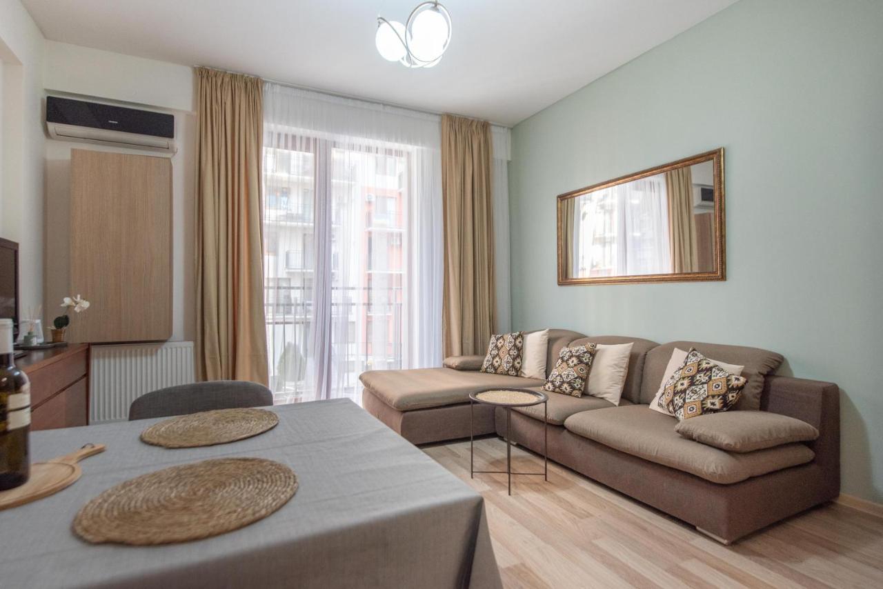 Gg Home - Cozy 2-Bedroom Apartment On Givi Kartozia ティビリシ エクステリア 写真