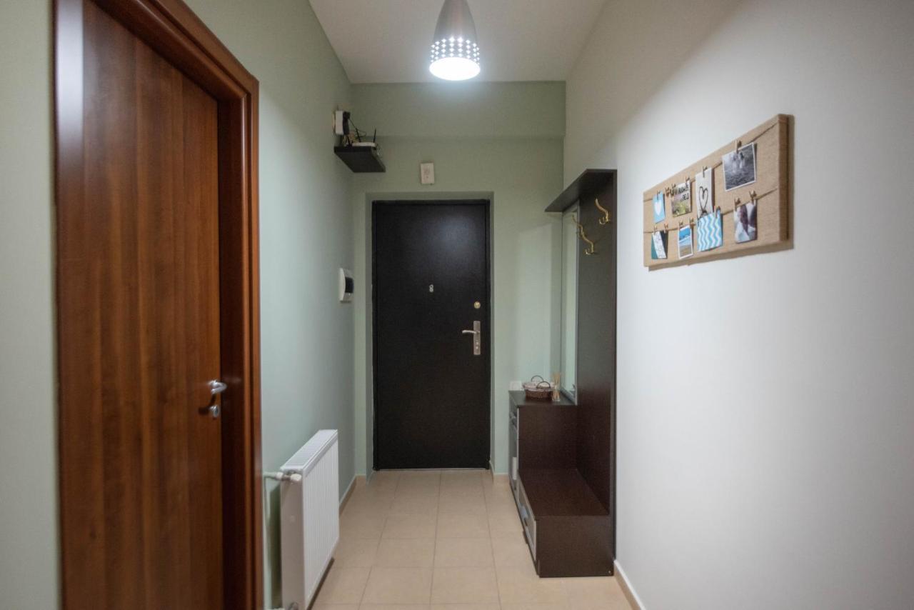 Gg Home - Cozy 2-Bedroom Apartment On Givi Kartozia ティビリシ エクステリア 写真